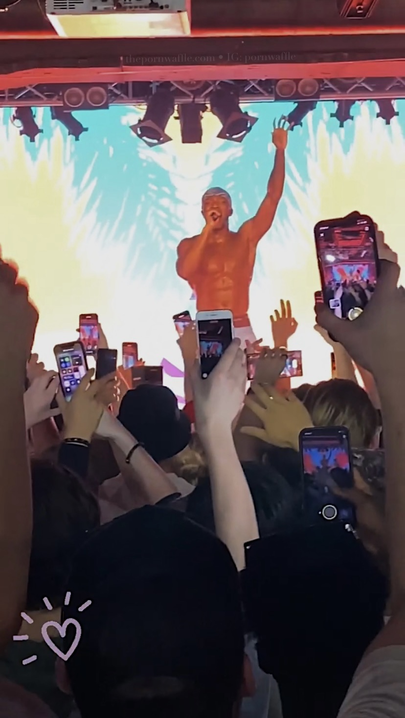 KSI, debaser strand, concert, performance, stockholm, youtuber, UK youtuber